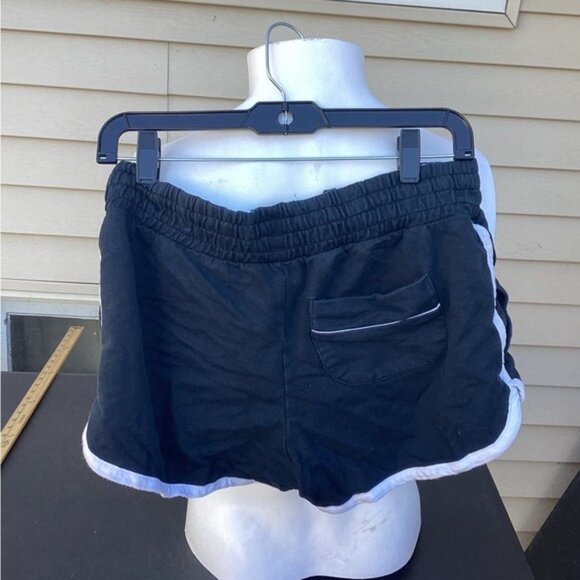 Whimsigoth heritage old money Women’s black and white shorts Sz medium puma - Picture 2 of 4